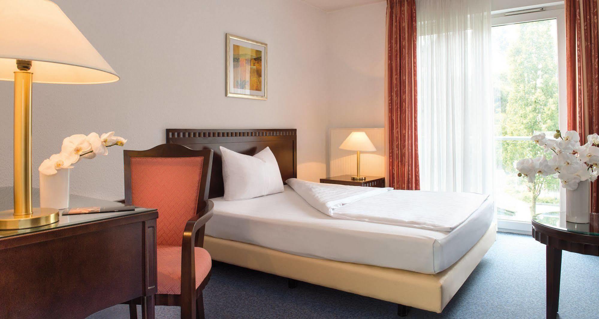 Victor'S Residenz-Hotel Gummersbach Exteriör bild